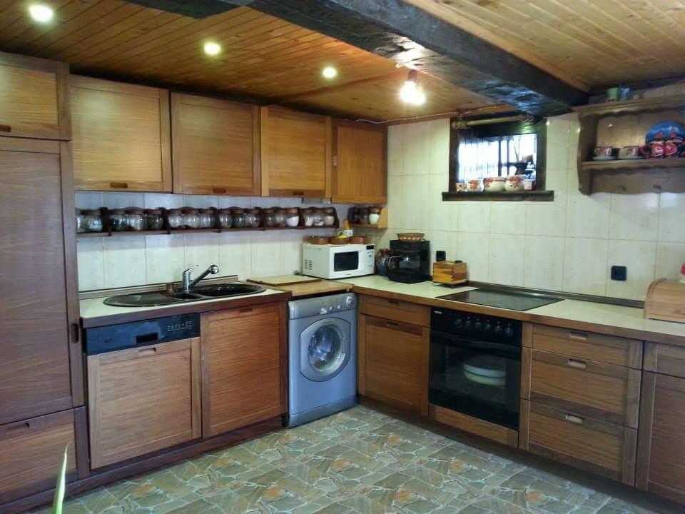 Къща За Гости Ножери Trjavna Exteriör bild